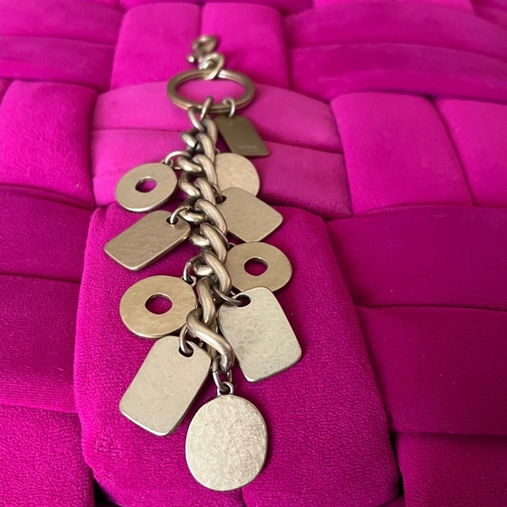 Coach vintage model #92124, featuring multiple hammered coin charms RARE! - Picture 4 of 9